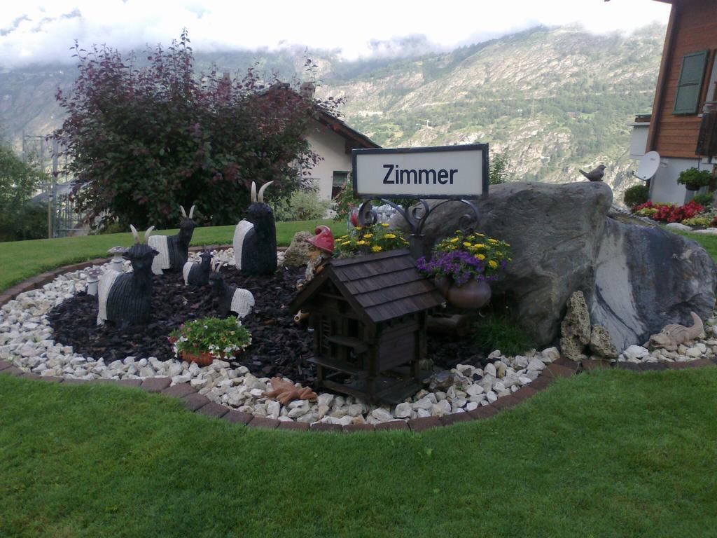 Staldenried Ferienwohnung Szoba fotó